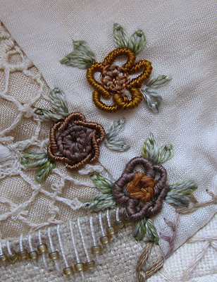 Eyelet Buttonhole flower on my box top