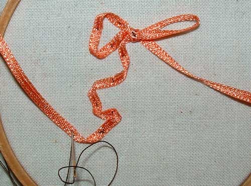 how to stitch bow on