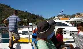 ferry leaving magnetic island